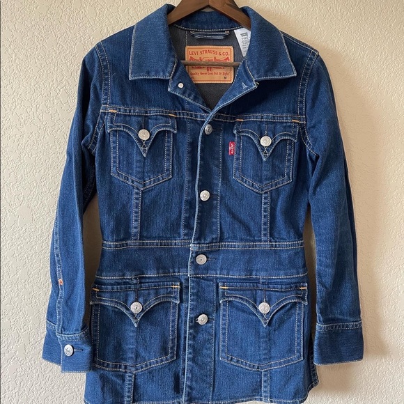 Vintage Levis Type 1 Long Iconic Jkt Size M, RARE, Dark Wash Denim Jean EUC